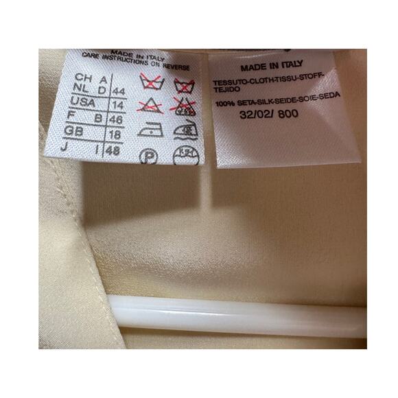 Max Mara 100% Silk Blouse Ivory Pleated Top Quiet Luxury Old Money Retro Classic - Picture 3 of 9